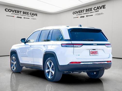 2023 Jeep Grand Cherokee 4xe Base