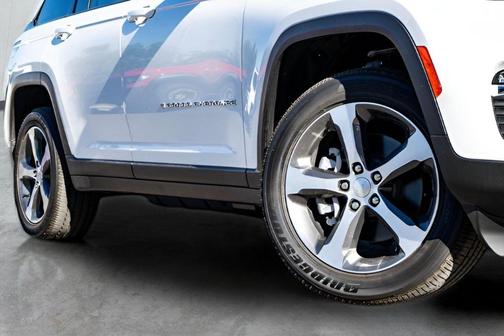 2023 Jeep Grand Cherokee 4xe Base