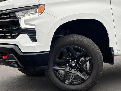 Summit White 2025 Chevrolet Silverado 1500 LT Trail Boss