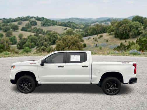 Summit White 2025 Chevrolet Silverado 1500 LT Trail Boss