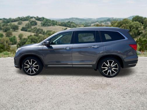 Modern Steel Metallic 2019 Honda Pilot Touring 7-Passenger