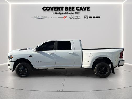 Bright White Clearcoat 2024 RAM 3500 Laramie