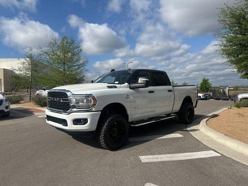 Bright White Clearcoat 2024 RAM 2500 Big Horn