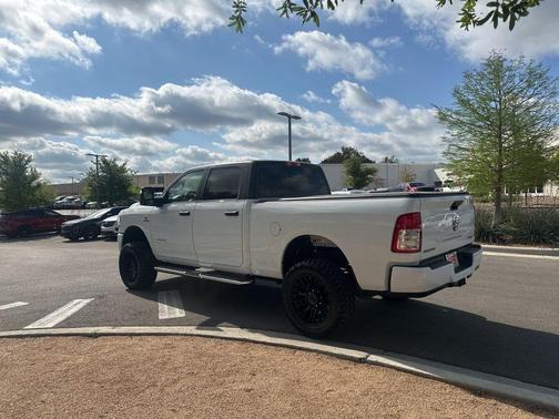Bright White Clearcoat 2024 RAM 2500 Big Horn