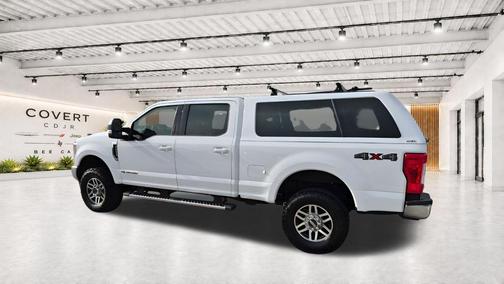 Oxford White 2019 Ford F-250 Lariat