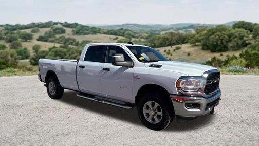 Bright White Clearcoat 2024 RAM 3500 Big Horn