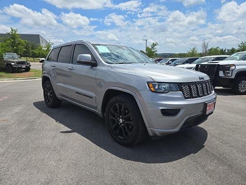 2018 Jeep Grand Cherokee Altitude