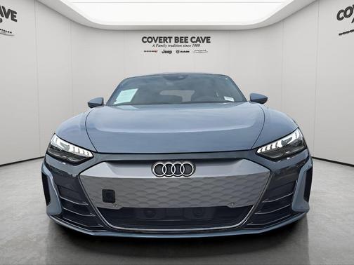 2022 Audi e-tron GT Premium Plus