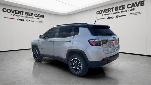 2026 Jeep Compass Trailhawk