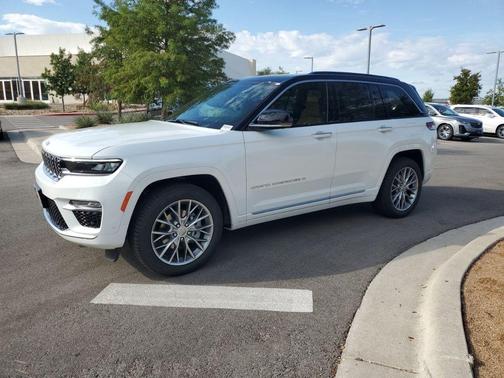 2025 Jeep Grand Cherokee Summit