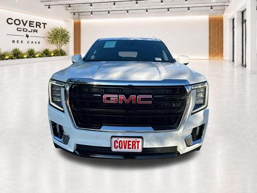 Summit White 2023 GMC Yukon XL SLE