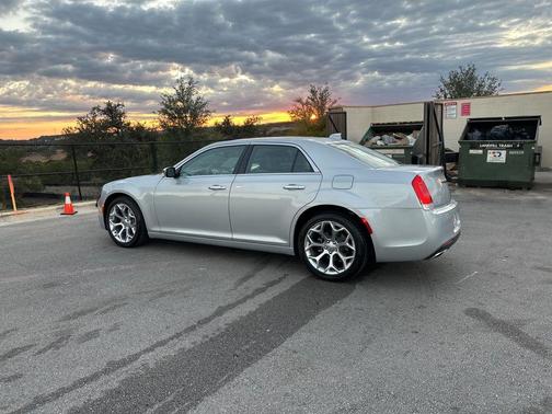 2020 Chrysler 300 