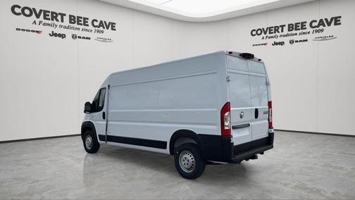 Bright White Clearcoat 2026 RAM ProMaster 2500 High Roof