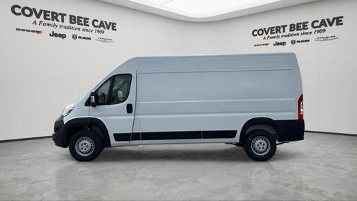 Bright White Clearcoat 2026 RAM ProMaster 2500 High Roof