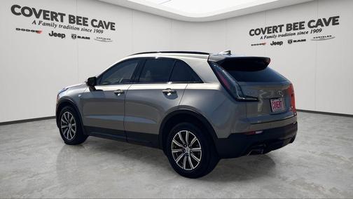 Latte 2022 Cadillac XT4 Sport