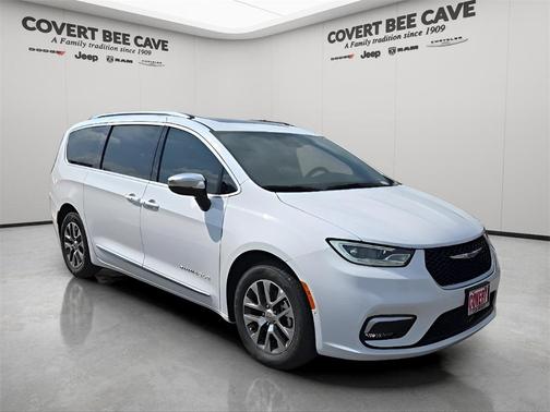 2025 Chrysler Pacifica Hybrid Pinnacle