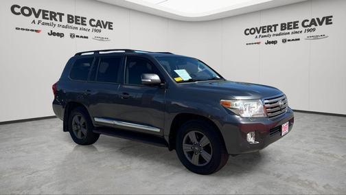 2013 Toyota Land Cruiser V8
