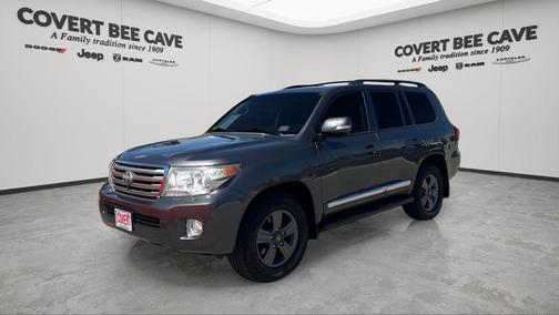 2013 Toyota Land Cruiser V8