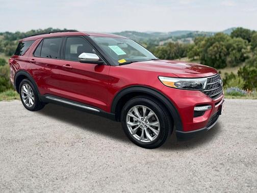 Rapid Red Metallic Tinted Clearcoat 2024 Ford Explorer XLT