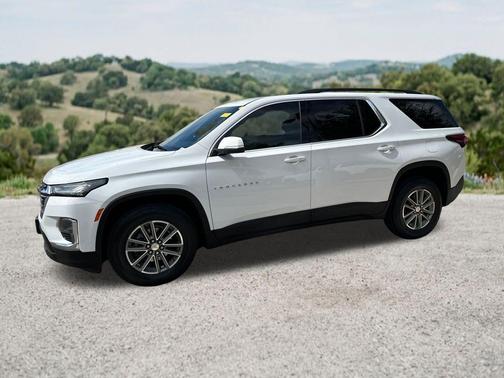 Summit White 2023 Chevrolet Traverse LT Leather