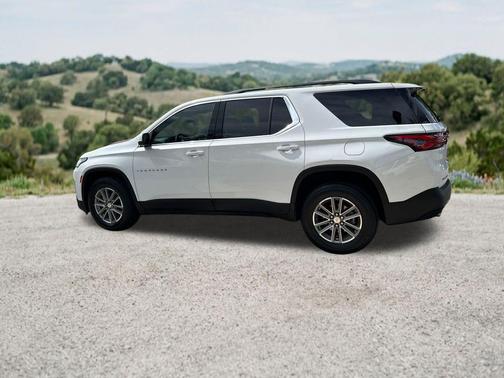 Summit White 2023 Chevrolet Traverse LT Leather