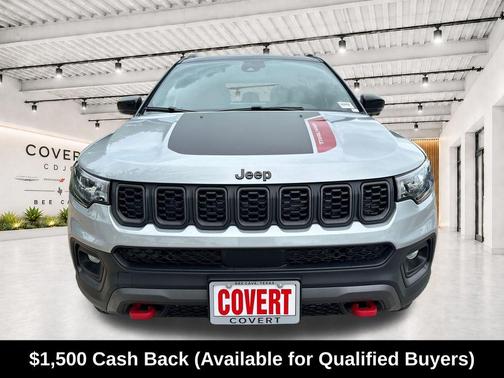 Silver Zynith 2026 Jeep Compass Trailhawk
