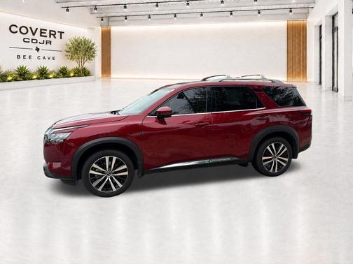 Scarlet Ember 2025 Nissan Pathfinder Platinum