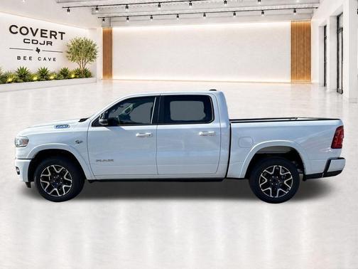 Bright White Clearcoat 2026 RAM 1500 Laramie