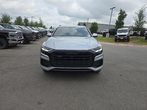 2021 Audi Q8 55 Premium