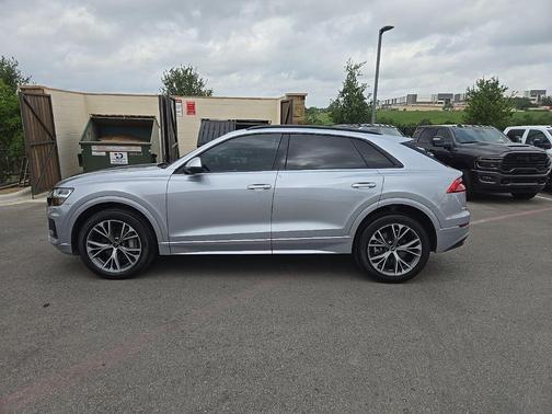 2021 Audi Q8 55 Premium