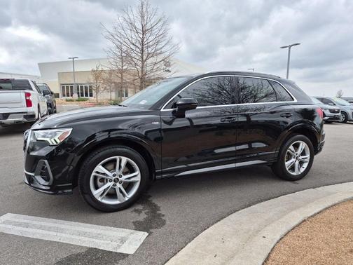 2023 Audi Q3 45 S line Premium