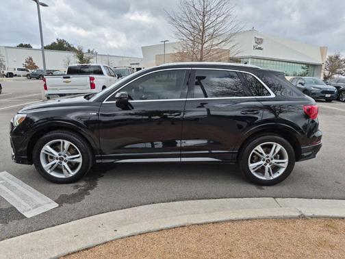 2023 Audi Q3 45 S line Premium