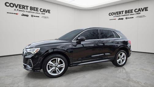 2023 Audi Q3 45 S line Premium