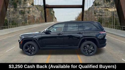 Diamond Black 2025 Jeep Grand Cherokee Laredo