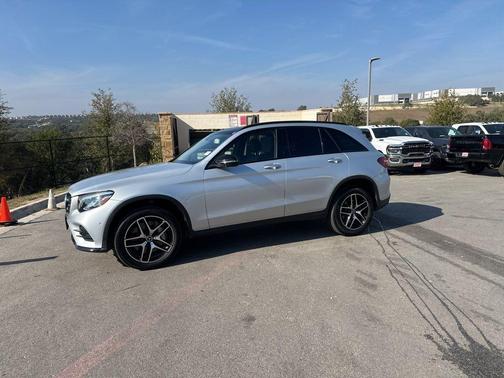 2017 Mercedes-Benz GLC 300 Base