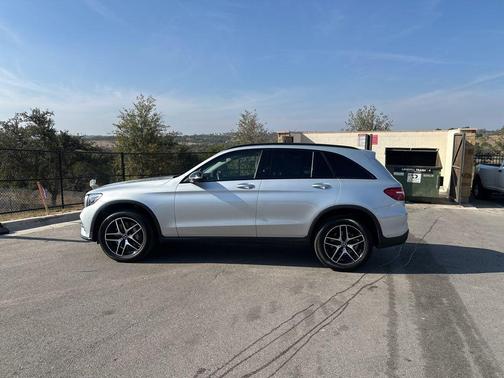 2017 Mercedes-Benz GLC 300 Base
