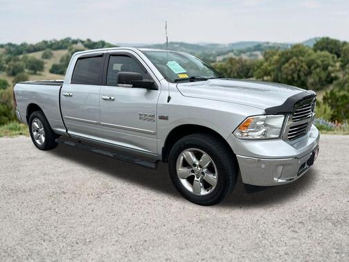 Bright Silver Clearcoat Metallic 2016 RAM 1500 SLT