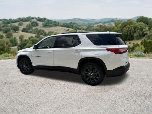 Summit White 2021 Chevrolet Traverse RS