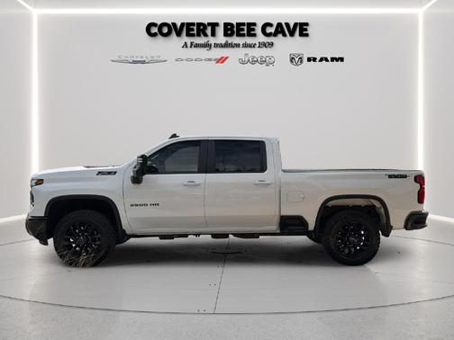 Summit White 2025 Chevrolet Silverado 2500 LT