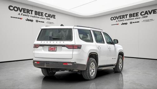 2024 Jeep Wagoneer Base