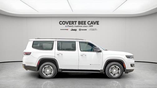 2024 Jeep Wagoneer Base