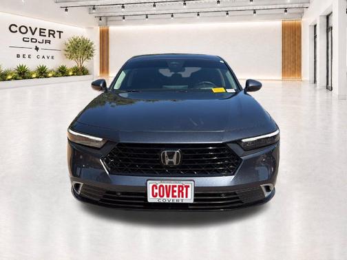 Crystal Black Pearl 2025 Honda Accord Hybrid Touring
