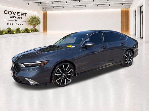 Crystal Black Pearl 2025 Honda Accord Hybrid Touring