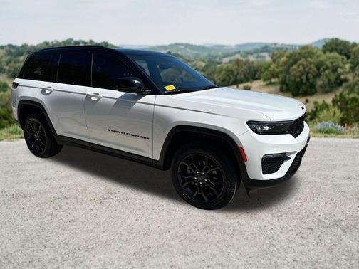 Bright White Clearcoat 2025 Jeep Grand Cherokee Limited