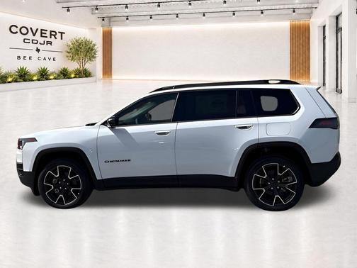 Bright White Clearcoat 2026 Jeep Cherokee Overland
