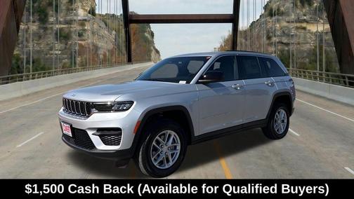 Silver Zynith 2026 Jeep Grand Cherokee Laredo