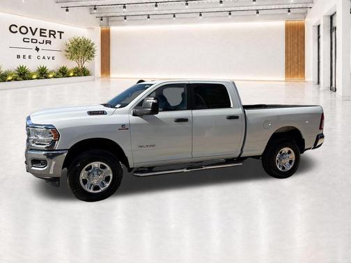 Bright White Clearcoat 2024 RAM 2500 Big Horn