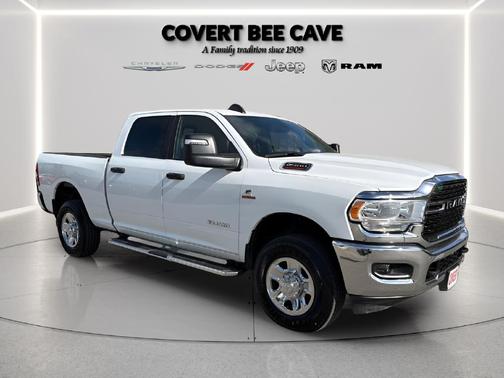 Bright White Clearcoat 2024 RAM 2500 Big Horn