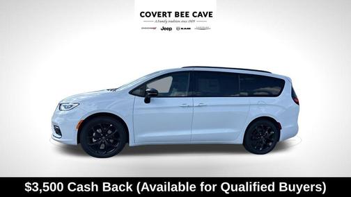 Bright White Clearcoat 2026 Chrysler Pacifica Select