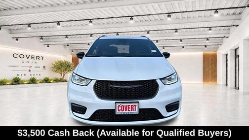 Bright White Clearcoat 2026 Chrysler Pacifica Select